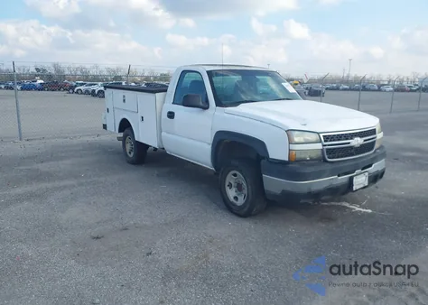 2006 Chevrolet Silverado 2500Hd Work Truck from USA, damaged, VIN 1GBHC24U16E229712
